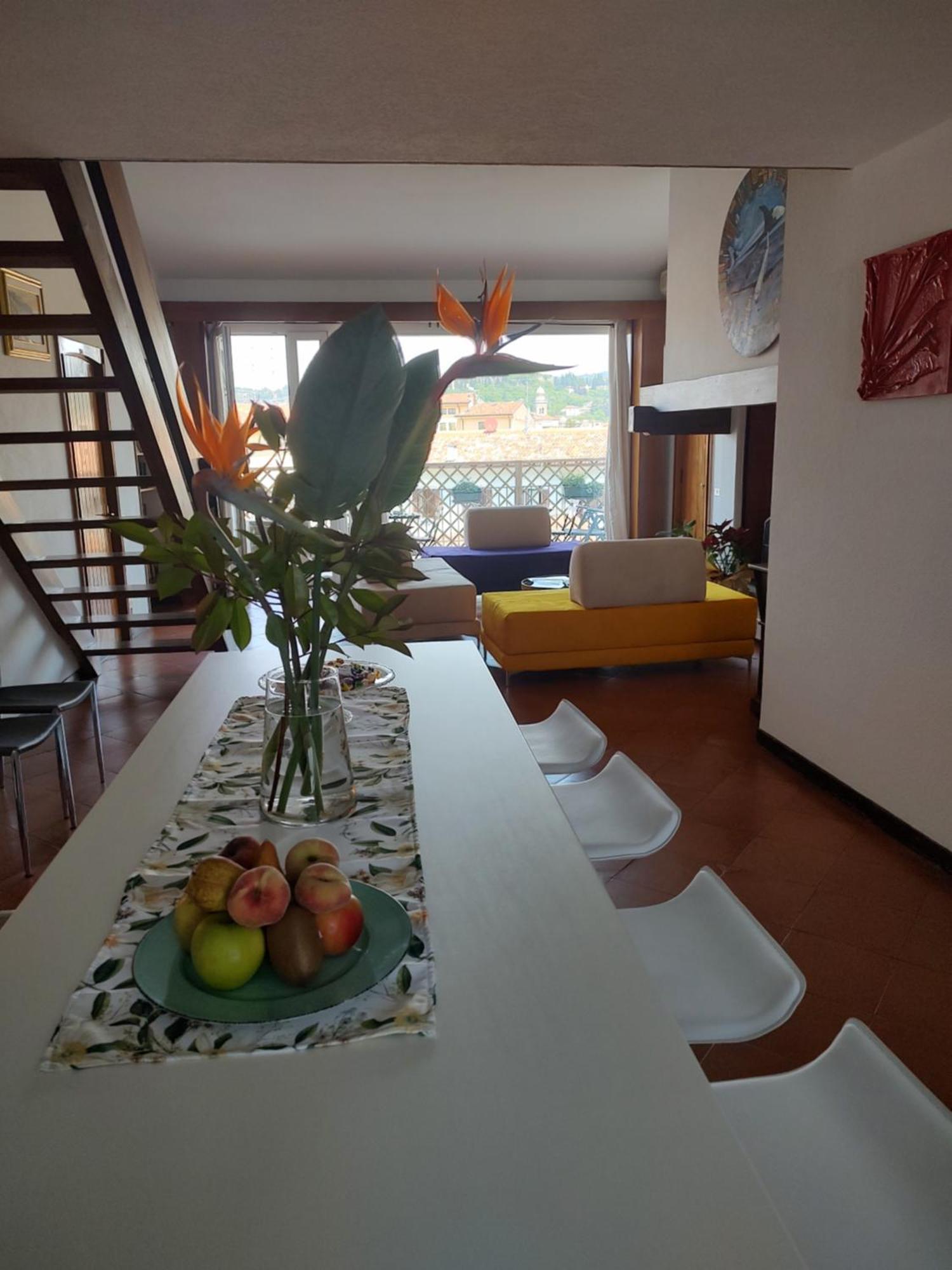 Verona Relax & Stay Rooms Bagian luar foto