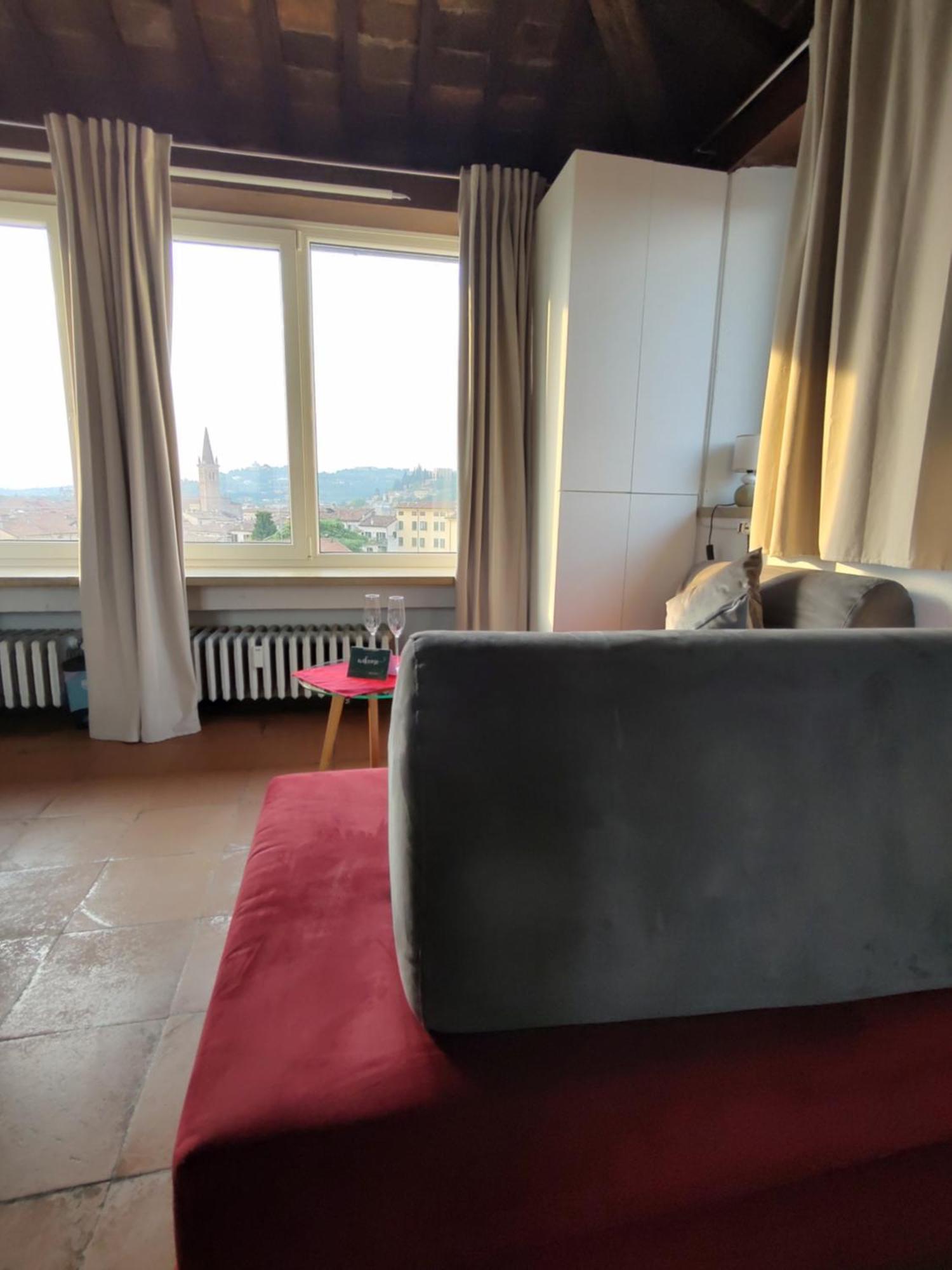 Verona Relax & Stay Rooms Bagian luar foto